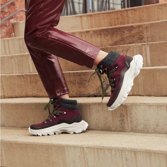 SOREL Kinetic Breakthru Conquest
Waterproof sneaker Boot Cinder Bloodstone 7.5 - Picture 1 of 13